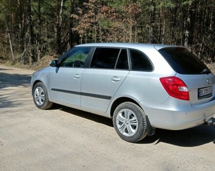 Шкода Фабія 2010 у Яворове на Automoto.ua Сірий Шкода Фабія, об'ємом двигуна 1.6 л та пробігом 240 тис. км за 5500 $, фото 6 на Automoto.ua