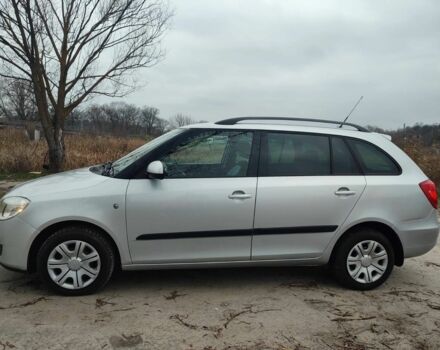 Серый Шкода Фабия, объемом двигателя 1.6 л и пробегом 156 тыс. км за 6499 $, фото 5 на Automoto.ua