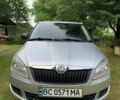 Сірий Шкода Фабія, об'ємом двигуна 1.4 л та пробігом 296 тис. км за 4200 $, фото 1 на Automoto.ua