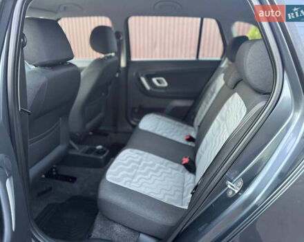 Сірий Шкода Фабія, об'ємом двигуна 0 л та пробігом 170 тис. км за 6000 $, фото 41 на Automoto.ua