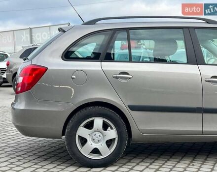 Серый Шкода Фабия, объемом двигателя 1.2 л и пробегом 208 тыс. км за 6990 $, фото 9 на Automoto.ua