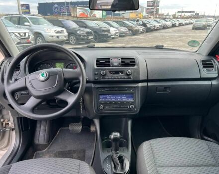 Серый Шкода Фабия, объемом двигателя 1.2 л и пробегом 208 тыс. км за 6990 $, фото 32 на Automoto.ua