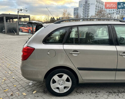 Сірий Шкода Фабія, об'ємом двигуна 1.2 л та пробігом 206 тис. км за 7200 $, фото 7 на Automoto.ua