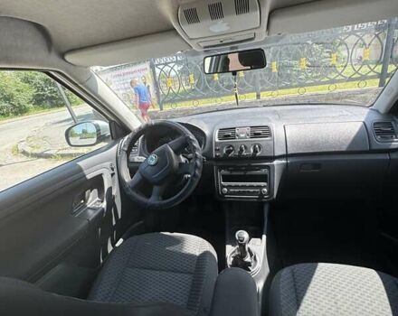 Сірий Шкода Фабія, об'ємом двигуна 1.2 л та пробігом 210 тис. км за 5500 $, фото 8 на Automoto.ua