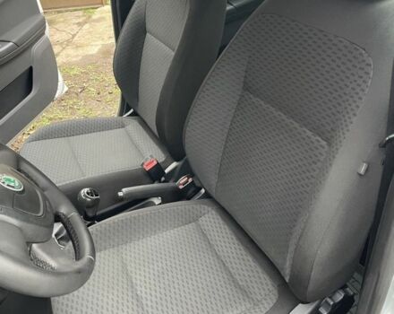 Серый Шкода Фабия, объемом двигателя 1.4 л и пробегом 195 тыс. км за 6200 $, фото 13 на Automoto.ua