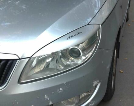 Серый Шкода Фабия, объемом двигателя 1.4 л и пробегом 218 тыс. км за 5000 $, фото 4 на Automoto.ua