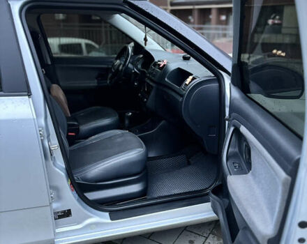 Серый Шкода Фабия, объемом двигателя 1.6 л и пробегом 259 тыс. км за 6200 $, фото 15 на Automoto.ua