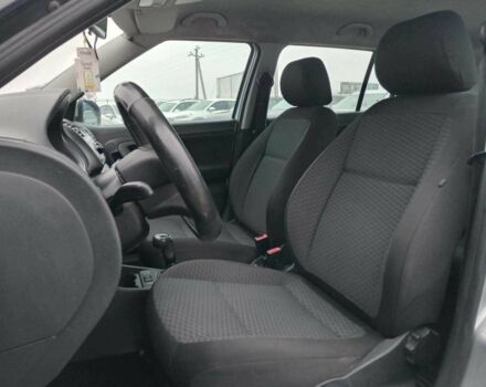 Серый Шкода Фабия, объемом двигателя 1.6 л и пробегом 304 тыс. км за 5490 $, фото 8 на Automoto.ua