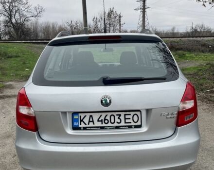 Серый Шкода Фабия, объемом двигателя 1.4 л и пробегом 195 тыс. км за 6200 $, фото 5 на Automoto.ua