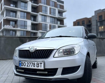 Серый Шкода Фабия, объемом двигателя 1.6 л и пробегом 259 тыс. км за 6200 $, фото 1 на Automoto.ua