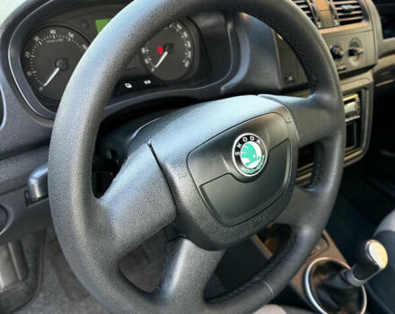 Сірий Шкода Фабія, об'ємом двигуна 1.2 л та пробігом 199 тис. км за 5000 $, фото 16 на Automoto.ua