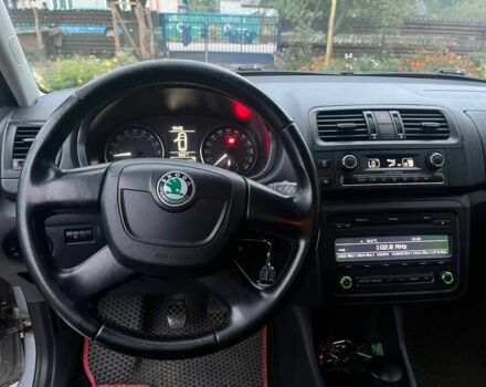 Сірий Шкода Фабія, об'ємом двигуна 1.6 л та пробігом 265 тис. км за 4500 $, фото 2 на Automoto.ua