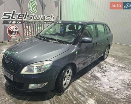 Серый Шкода Фабия, объемом двигателя 1.2 л и пробегом 244 тыс. км за 4750 $, фото 2 на Automoto.ua