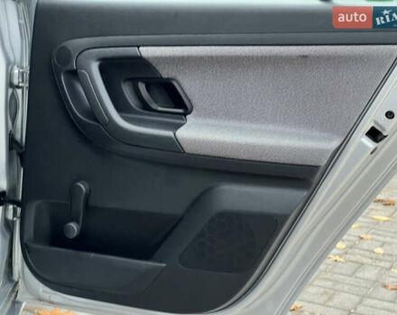 Шкода Фабия 2011 в Трускавце на Automoto.ua Серый Шкода Фабия, объемом двигателя 1.6 л и пробегом 242 тыс. км за 5950 $, фото 89 на Automoto.ua