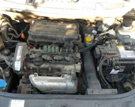 Серый Шкода Фабия, объемом двигателя 1.4 л и пробегом 218 тыс. км за 5000 $, фото 20 на Automoto.ua