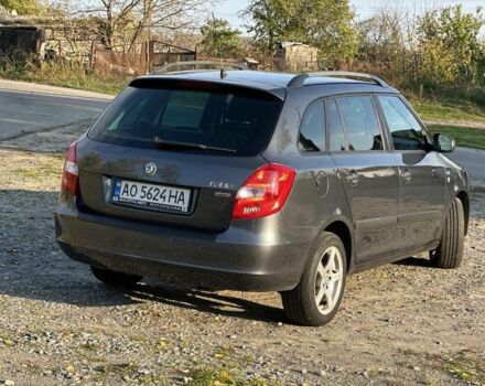 Шкода Фабия 2011 в Белой Церкве на Automoto.ua Серый Шкода Фабия, объемом двигателя 1.2 л и пробегом 202 тыс. км за 7800 $, фото 2 на Automoto.ua