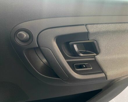 Серый Шкода Фабия, объемом двигателя 1.6 л и пробегом 296 тыс. км за 6000 $, фото 9 на Automoto.ua