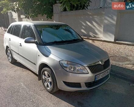Серый Шкода Фабия, объемом двигателя 1.39 л и пробегом 160 тыс. км за 4700 $, фото 1 на Automoto.ua