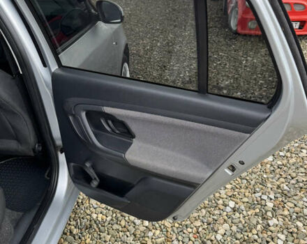 Сірий Шкода Фабія, об'ємом двигуна 1.6 л та пробігом 233 тис. км за 5500 $, фото 26 на Automoto.ua