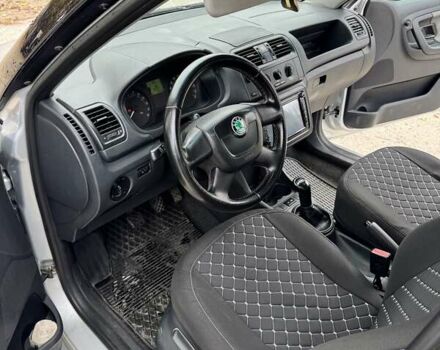 Шкода Фабия 2011 в Стрые на Automoto.ua Серый Шкода Фабия, объемом двигателя 1.6 л и пробегом 291 тыс. км за 5500 $, фото 11 на Automoto.ua