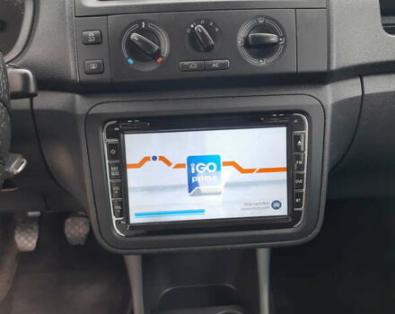 Серый Шкода Фабия, объемом двигателя 1.39 л и пробегом 181 тыс. км за 6350 $, фото 12 на Automoto.ua