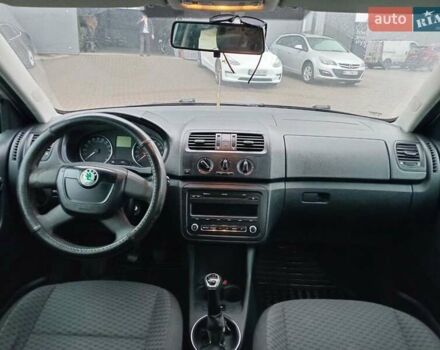 Серый Шкода Фабия, объемом двигателя 1.6 л и пробегом 304 тыс. км за 5490 $, фото 20 на Automoto.ua