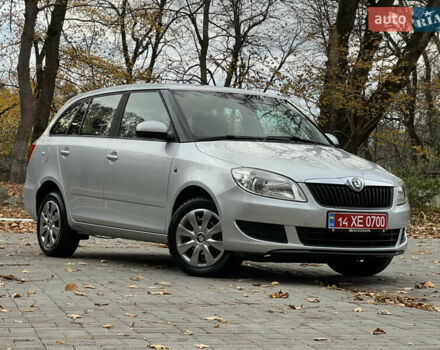 Шкода Фабия 2011 в Трускавце на Automoto.ua Серый Шкода Фабия, объемом двигателя 1.6 л и пробегом 242 тыс. км за 5950 $, фото 4 на Automoto.ua