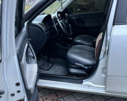 Серый Шкода Фабия, объемом двигателя 1.6 л и пробегом 259 тыс. км за 6200 $, фото 9 на Automoto.ua