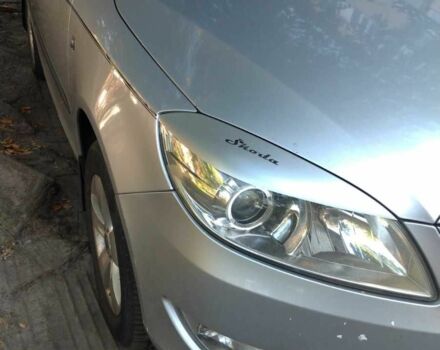 Серый Шкода Фабия, объемом двигателя 1.4 л и пробегом 218 тыс. км за 5000 $, фото 5 на Automoto.ua