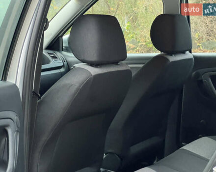 Шкода Фабия 2011 в Трускавце на Automoto.ua Серый Шкода Фабия, объемом двигателя 1.6 л и пробегом 242 тыс. км за 5950 $, фото 83 на Automoto.ua