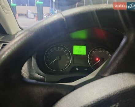 Серый Шкода Фабия, объемом двигателя 1.2 л и пробегом 244 тыс. км за 4750 $, фото 8 на Automoto.ua