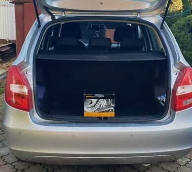 Серый Шкода Фабия, объемом двигателя 1.6 л и пробегом 205 тыс. км за 6650 $, фото 8 на Automoto.ua