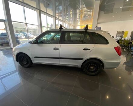 Серый Шкода Фабия, объемом двигателя 1.6 л и пробегом 296 тыс. км за 6000 $, фото 3 на Automoto.ua