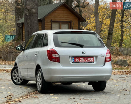 Шкода Фабия 2011 в Трускавце на Automoto.ua Серый Шкода Фабия, объемом двигателя 1.6 л и пробегом 242 тыс. км за 5950 $, фото 49 на Automoto.ua