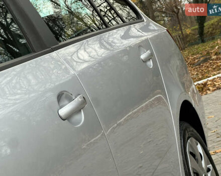 Шкода Фабия 2011 в Трускавце на Automoto.ua Серый Шкода Фабия, объемом двигателя 1.6 л и пробегом 242 тыс. км за 5950 $, фото 27 на Automoto.ua