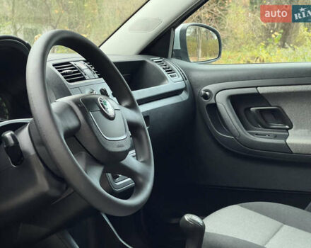 Шкода Фабия 2011 в Трускавце на Automoto.ua Серый Шкода Фабия, объемом двигателя 1.6 л и пробегом 242 тыс. км за 5950 $, фото 66 на Automoto.ua