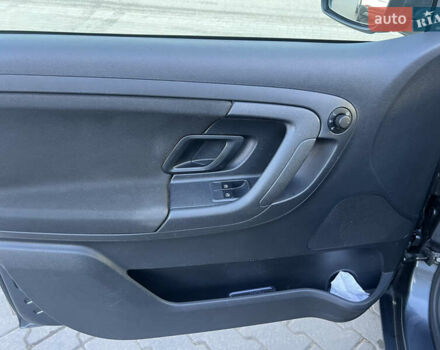 Сірий Шкода Фабія, об'ємом двигуна 1.2 л та пробігом 300 тис. км за 4399 $, фото 28 на Automoto.ua