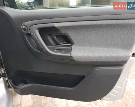 Серый Шкода Фабия, объемом двигателя 1.39 л и пробегом 181 тыс. км за 6350 $, фото 17 на Automoto.ua