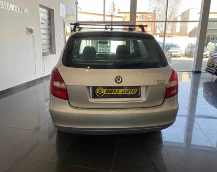 Серый Шкода Фабия, объемом двигателя 1.6 л и пробегом 296 тыс. км за 6000 $, фото 5 на Automoto.ua