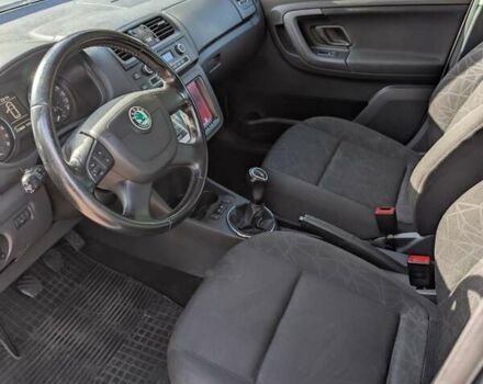 Сірий Шкода Фабія, об'ємом двигуна 1.6 л та пробігом 233 тис. км за 6000 $, фото 9 на Automoto.ua