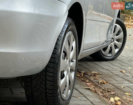 Шкода Фабия 2011 в Трускавце на Automoto.ua Серый Шкода Фабия, объемом двигателя 1.6 л и пробегом 242 тыс. км за 5950 $, фото 40 на Automoto.ua