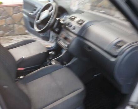 Сірий Шкода Фабія, об'ємом двигуна 1.6 л та пробігом 304 тис. км за 5200 $, фото 5 на Automoto.ua