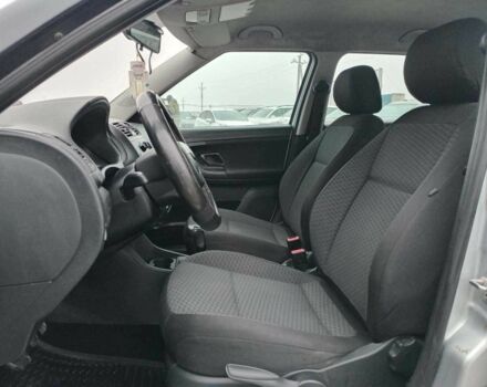 Серый Шкода Фабия, объемом двигателя 1.6 л и пробегом 304 тыс. км за 5490 $, фото 9 на Automoto.ua