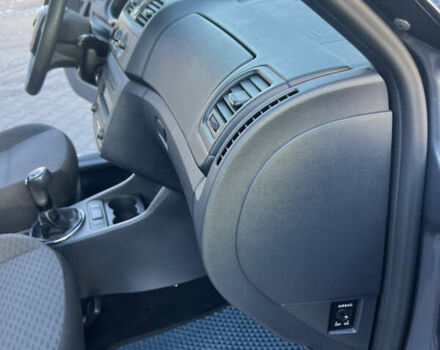 Сірий Шкода Фабія, об'ємом двигуна 1.2 л та пробігом 300 тис. км за 4399 $, фото 24 на Automoto.ua