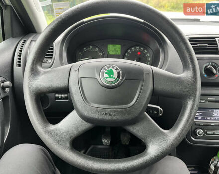 Серый Шкода Фабия, объемом двигателя 1.2 л и пробегом 160 тыс. км за 5850 $, фото 28 на Automoto.ua