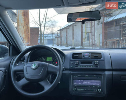 Серый Шкода Фабия, объемом двигателя 1.2 л и пробегом 219 тыс. км за 5399 $, фото 14 на Automoto.ua
