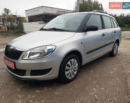 Сірий Шкода Фабія, об'ємом двигуна 1.39 л та пробігом 181 тис. км за 6350 $, фото 8 на Automoto.ua