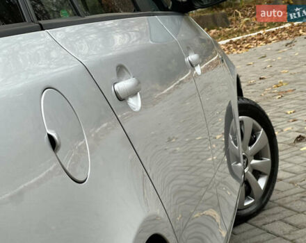 Шкода Фабия 2011 в Трускавце на Automoto.ua Серый Шкода Фабия, объемом двигателя 1.6 л и пробегом 242 тыс. км за 5950 $, фото 42 на Automoto.ua