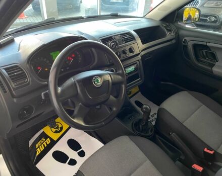 Серый Шкода Фабия, объемом двигателя 1.6 л и пробегом 296 тыс. км за 6000 $, фото 22 на Automoto.ua