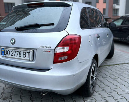 Серый Шкода Фабия, объемом двигателя 1.6 л и пробегом 259 тыс. км за 6200 $, фото 5 на Automoto.ua